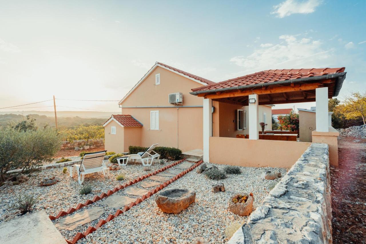 Guest House Sakarun Вели Рат Екстериор снимка