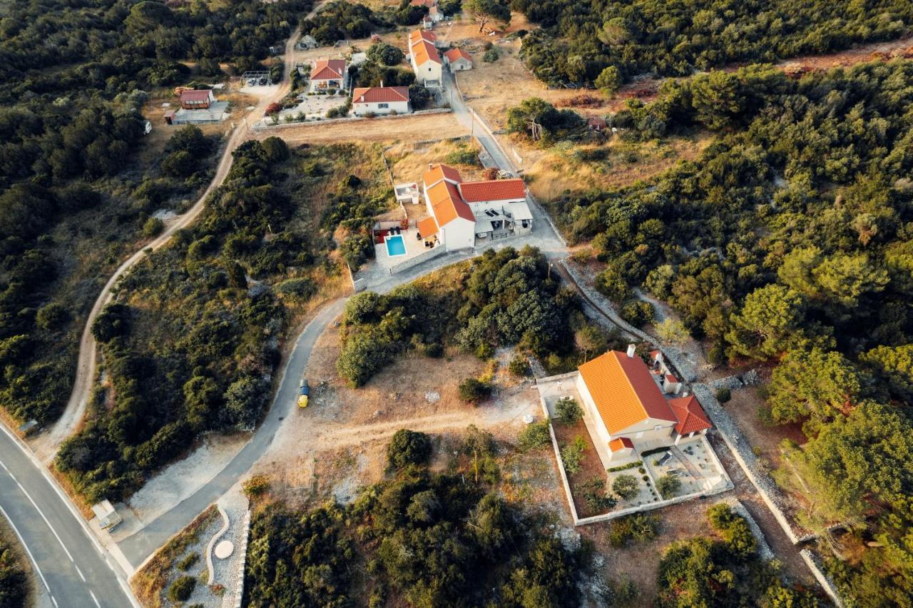 Guest House Sakarun Вели Рат Екстериор снимка