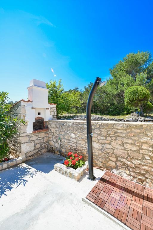 Guest House Sakarun Вели Рат Екстериор снимка