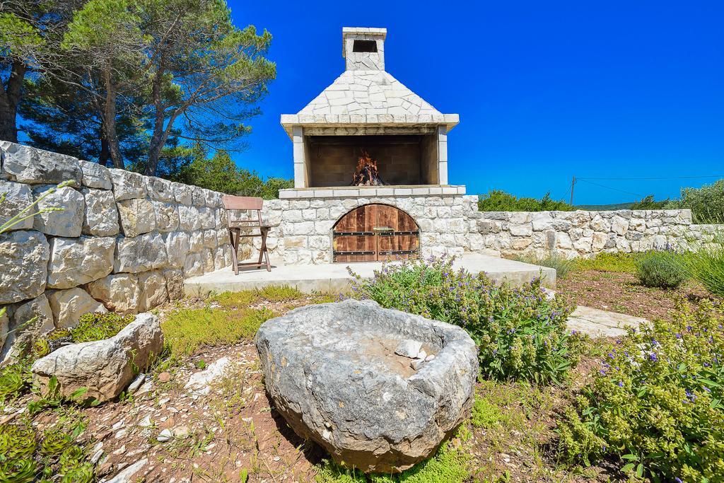 Guest House Sakarun Вели Рат Екстериор снимка