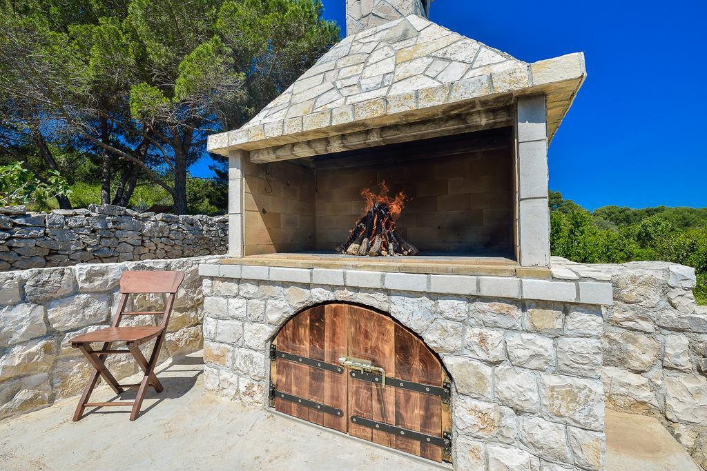 Guest House Sakarun Вели Рат Екстериор снимка